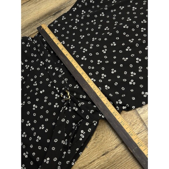 MICHAEL KORS WOMENS WIDE LEG CROPPED JUMPSUIT ROMPER BLACK WHITE FLOWERS Sz M - Picture 8 of 13